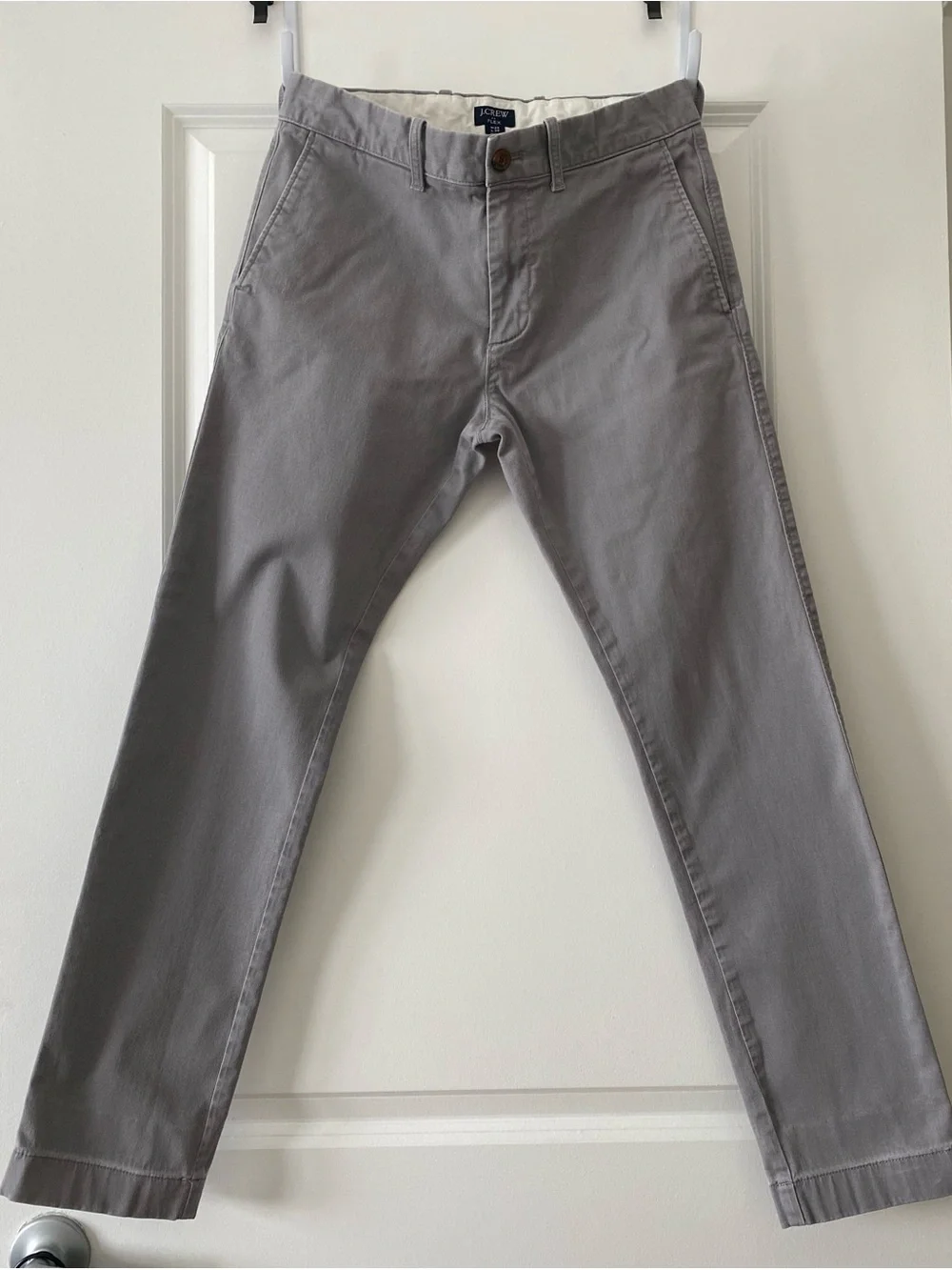 J Crew men’s light grey flex slim chinos Sz 29